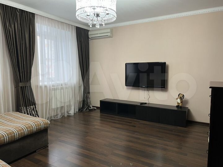 2-к. квартира, 65 м², 6/9 эт.