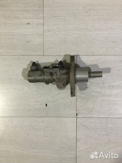 Главный тормозной цилиндр volkswagen golf 6 1.4 мт