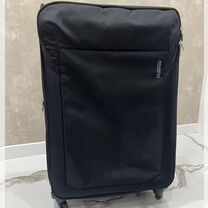 Чемодан на колесах American tourister