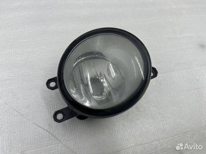 Фара противотуманная передняя правая Toyota Camry