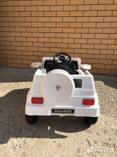 Детский электромобиль бу