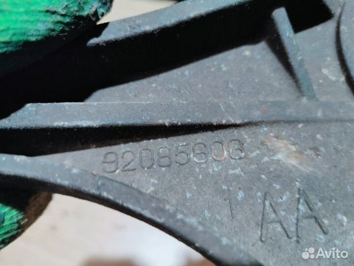 Подушка двигателя Opel Zafira A Z18XE 2002