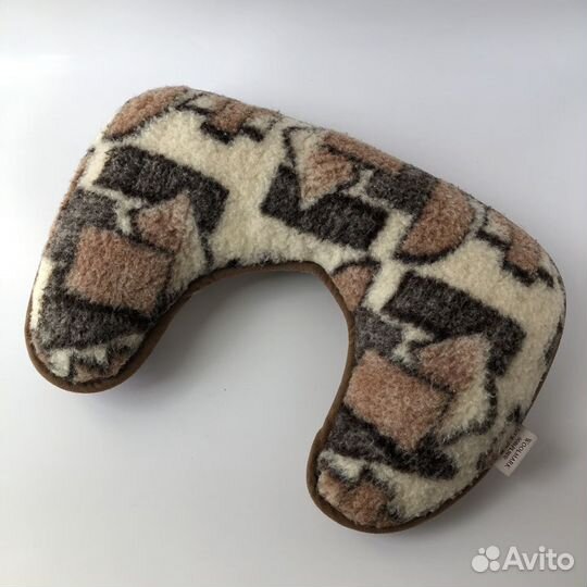 Подушка для путешествий под шею