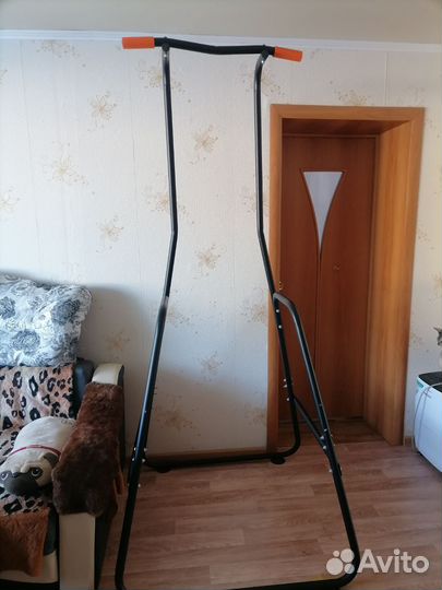 Турник напольный