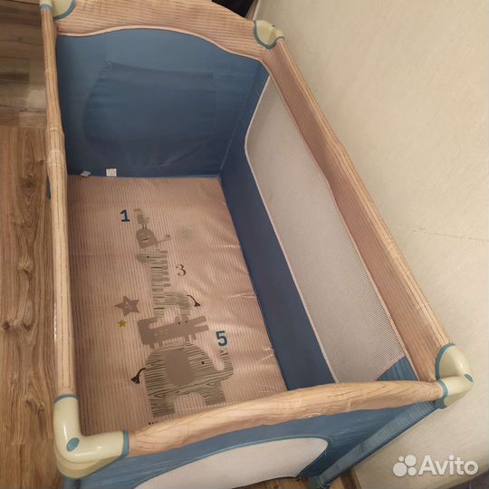 Детская кровать манеж