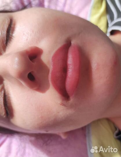 Перманентный макияж (татуаж )