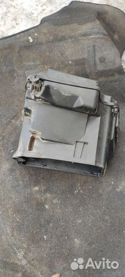 Корпус блока предохранителей E-class W210