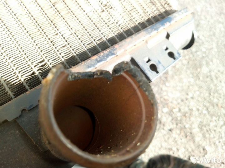 Toyota Supra 70 - Радиатор двс Б/У