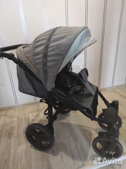 Детская коляска