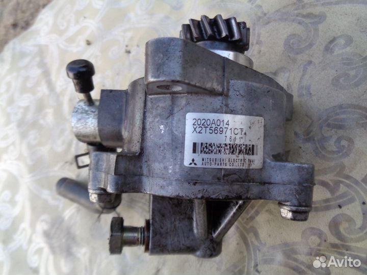 Вакуумный насос на Митсубиси паджеро спорт 4m41
