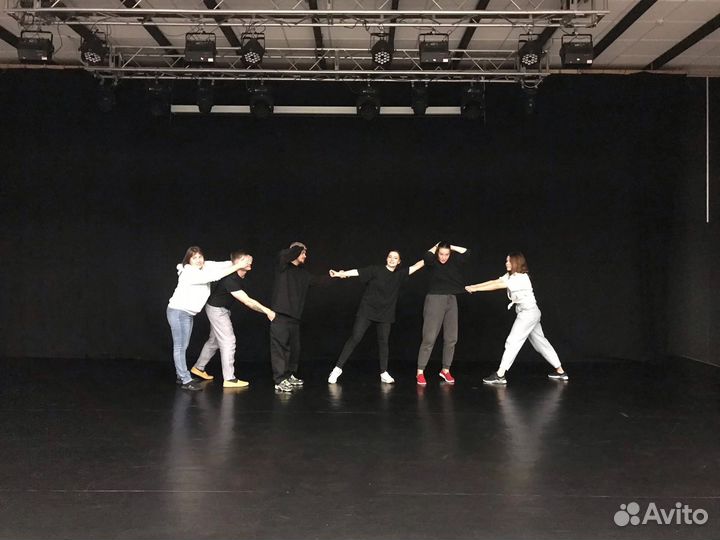 Набор актеров в молодежный театр