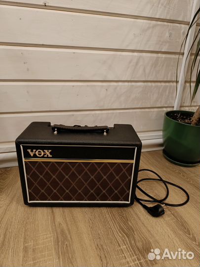 Гитарный комбоусилитель Vox Pathfinder 10