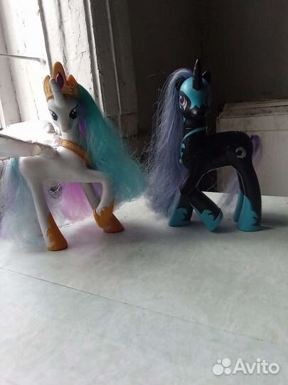 Принцесса Селестия и Найтмер мун