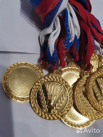 Медали сувенирные 189 шт. новые
