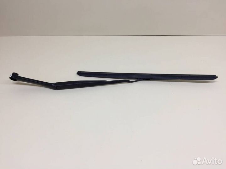 Поводок стеклоочистителя передний левый Kia K5 DL3