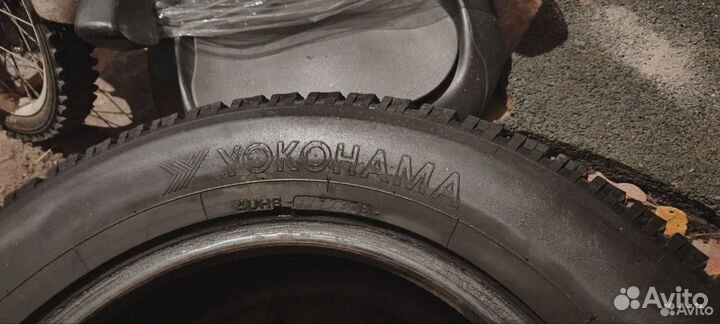 Yokohama IceGuard Stud IG65 215/65 R16 98Q