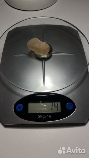 Красный гипс минерал