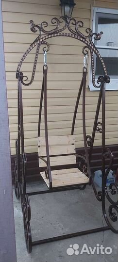 Детские качели уличные