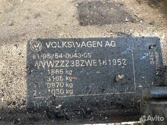 Разбор на запчасти Volkswagen Passat 5