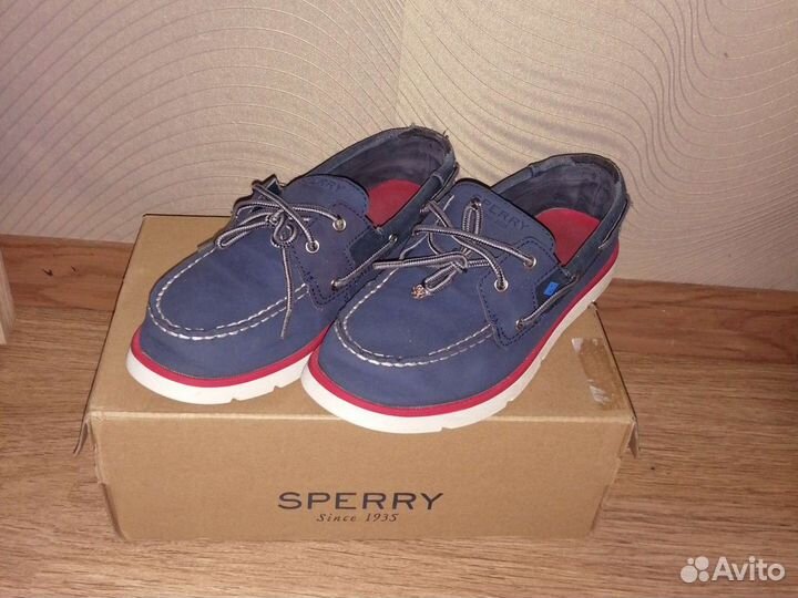 Топсайдеры sperry