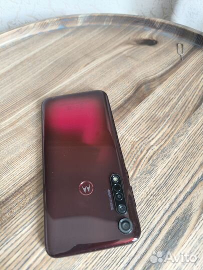 Motorola Moto G8 Plus, 4/64 ГБ