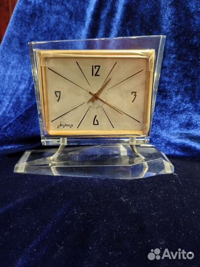 Часы настольные молния СССР
