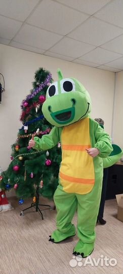 Белый медведь и другие ростовые куклы