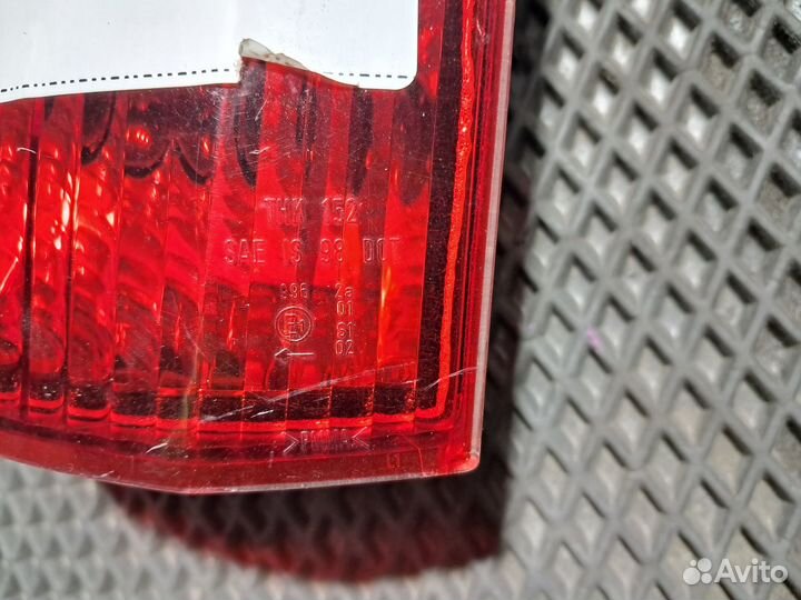 Фонарь задний левый (верхний) 9483688 ##YV1SW61S93