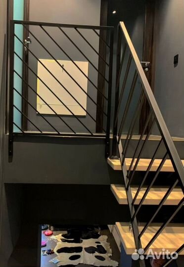 Лестница с забежными ступенями под ключ