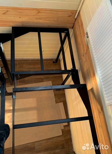 Лестница для загородного дома