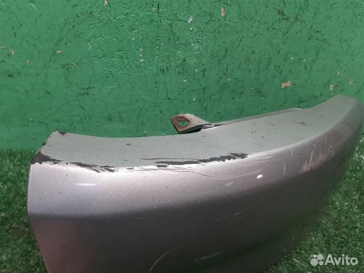 Бампер задний (правый угол) Toyota Corolla E120 2