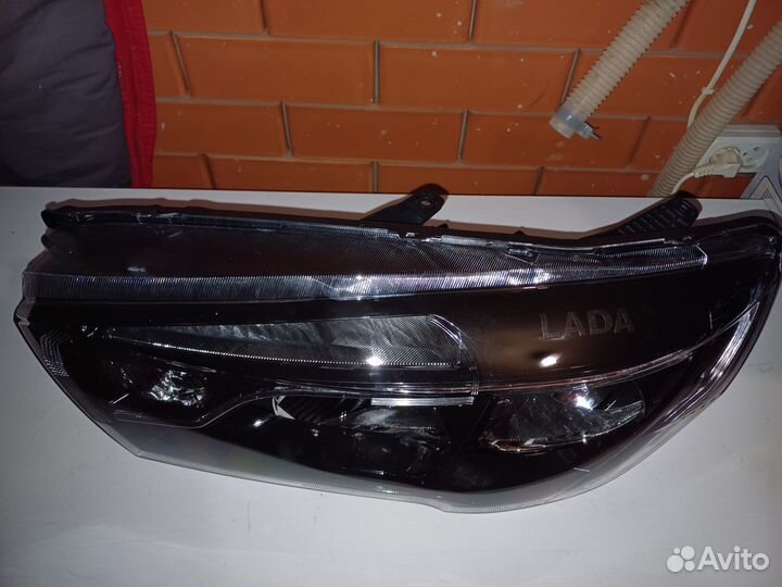 Фара левая ваз vesta