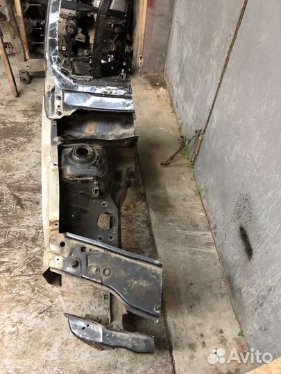 Четверть передняя правая Renault Duster