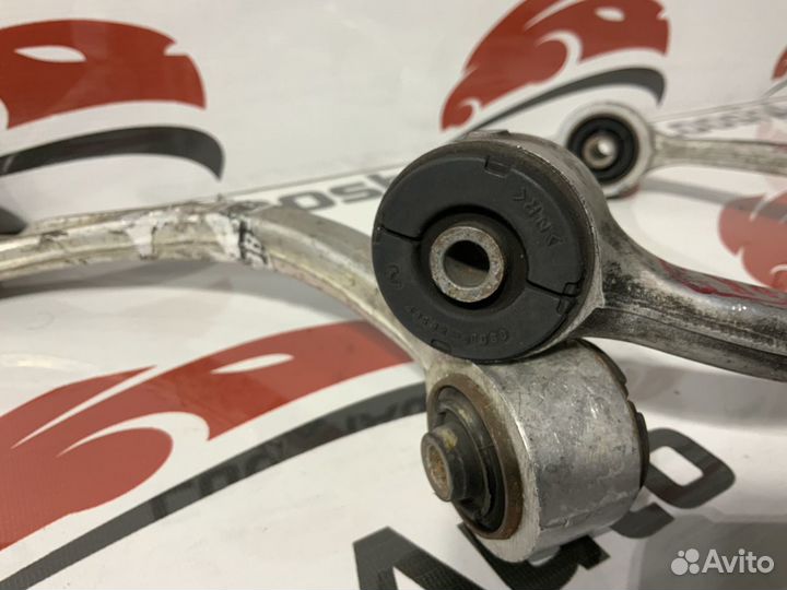 Передний рычаг верхний Lexus LS430