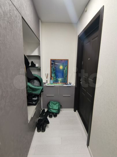 2-к. квартира, 43 м², 9/10 эт.