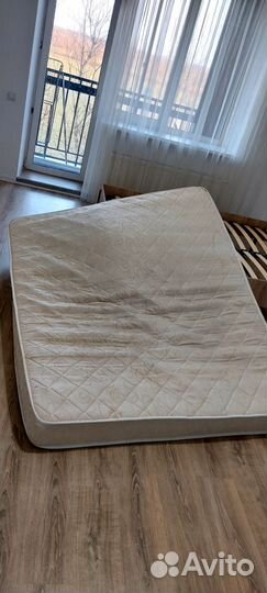 Матрас 160х200 бу