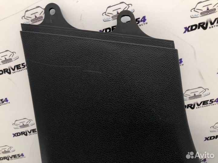 Обшивка стойки левая Mercedes-Benz C180 W205