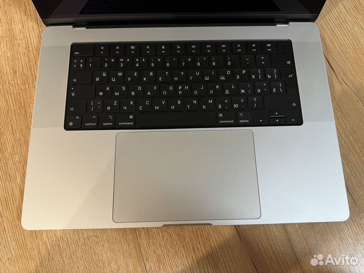 MacBook Pro 16 M1 Pro 1TB