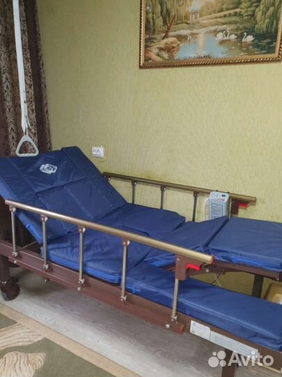 Медицинская кровать для лежачих больных