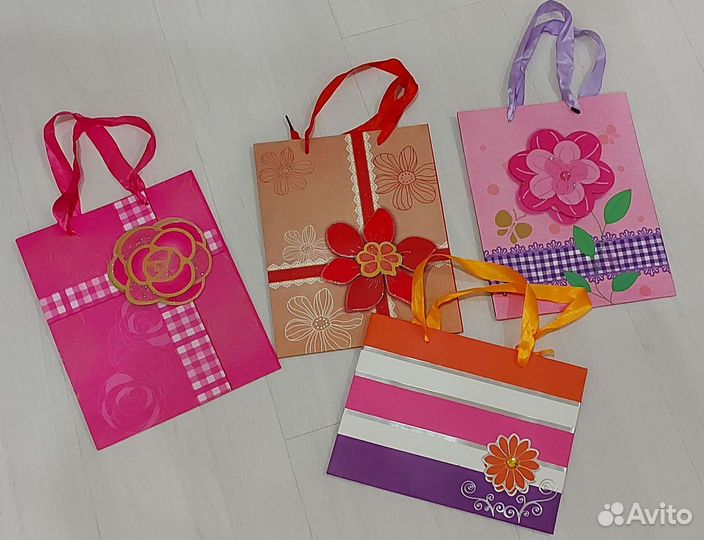 Подарочная упаковка бумага коробки пакеты сумки но