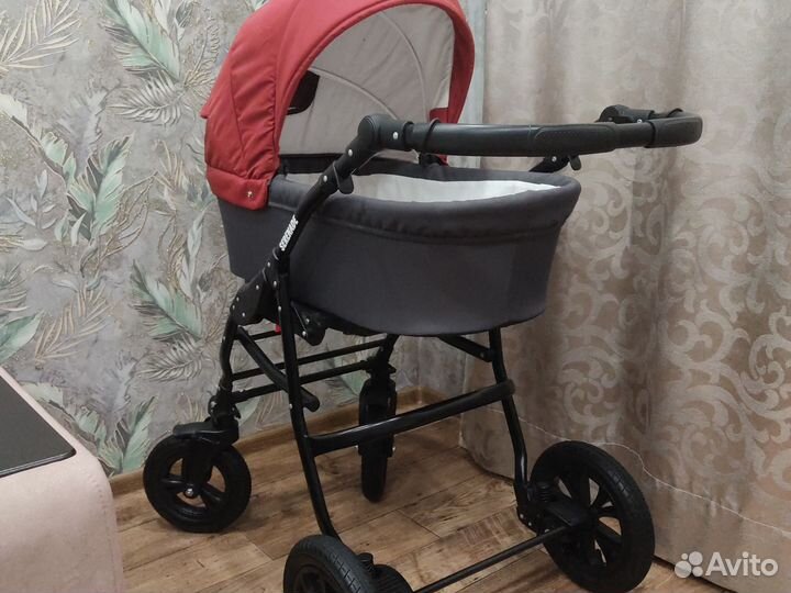 Продам детскую коляску