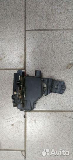 Замок двери Volkswagen Passat b5