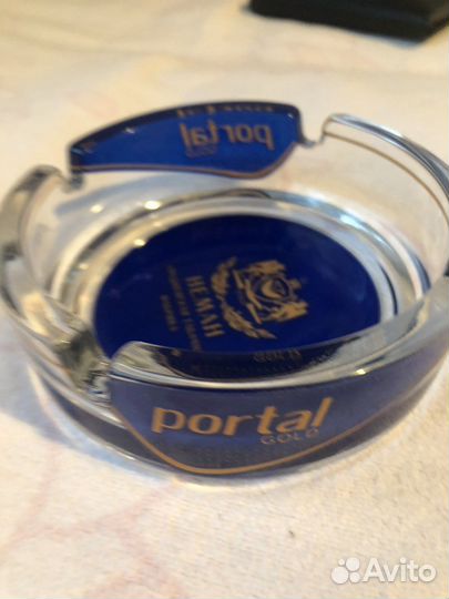 Зажигалка givenchy и пепельницы