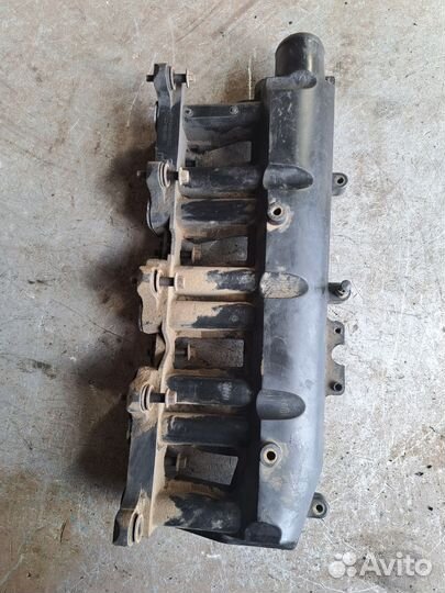 Коллектор впускной Ford Transit