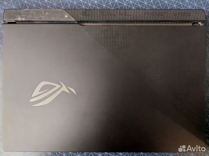 Asus ROG 17.3 165Гц R9 RTX3080(16GB) 64GB 1000SSD