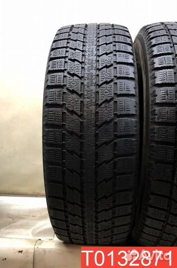 Toyo Observe GSi-5 225/65 R17 102S