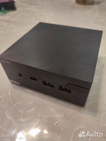Мини пк Asus PN40