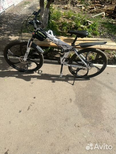 Велосипед BMW