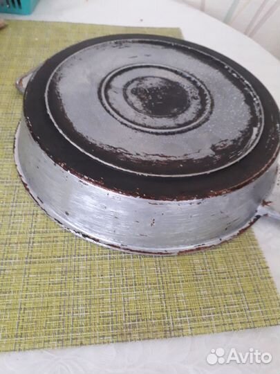 Сковородки б/у