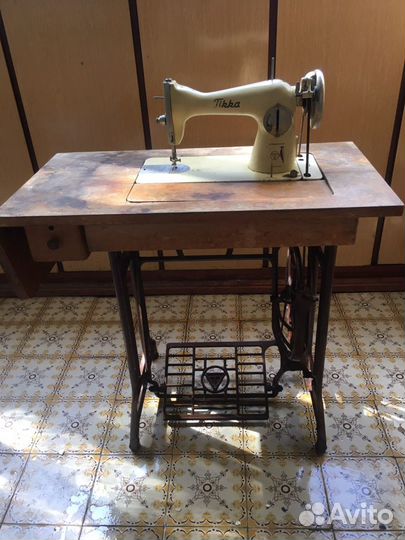 Швейная машина Tikka